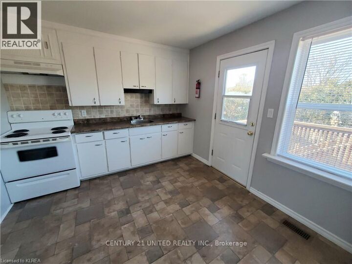 Property Photo:  1247 Clonsilla Avenue B  ON K9J 5Z1 