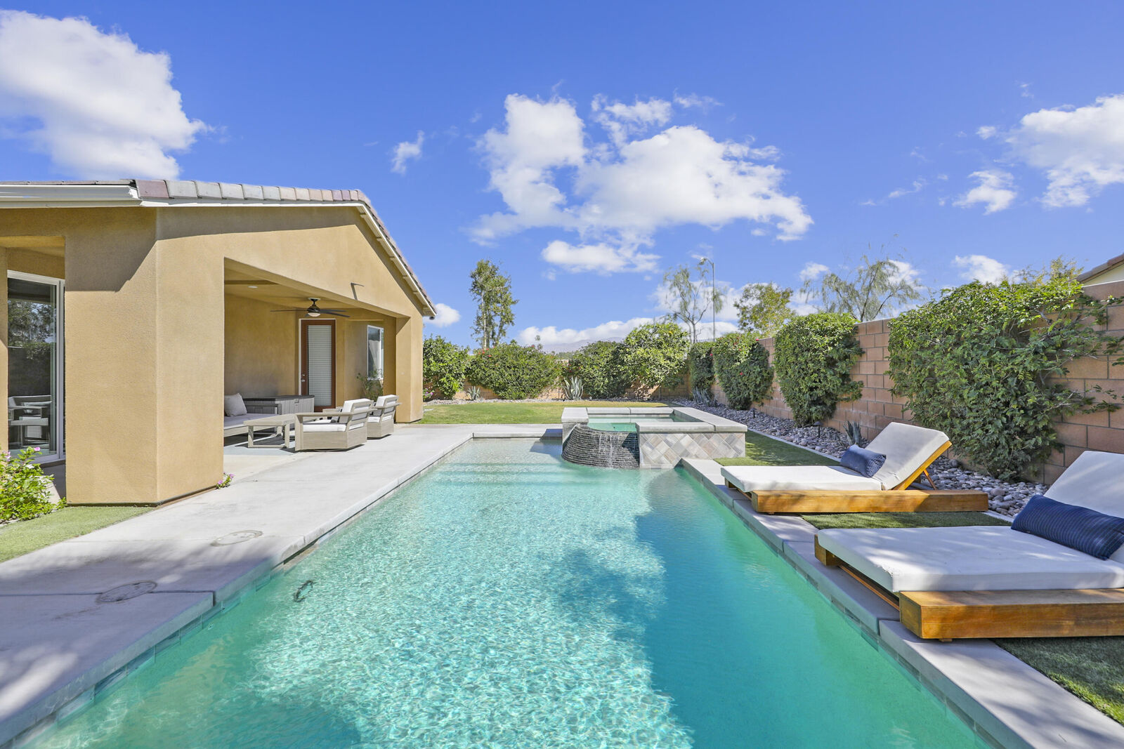 Property Photo:  43402 Hazelton Lane  CA 92203 