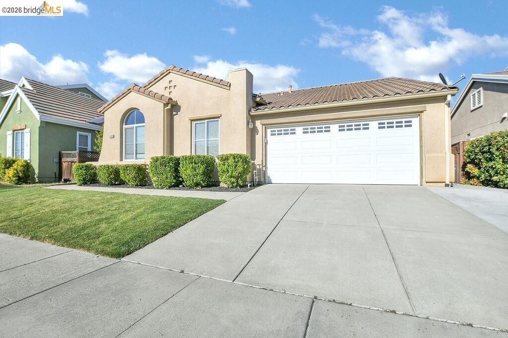 Property Photo: 5580 Plumbridge Way CA 94531