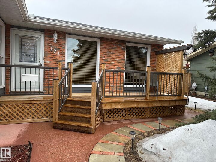 Property Photo:  171 Willow Drive  AB T9A 2V3 