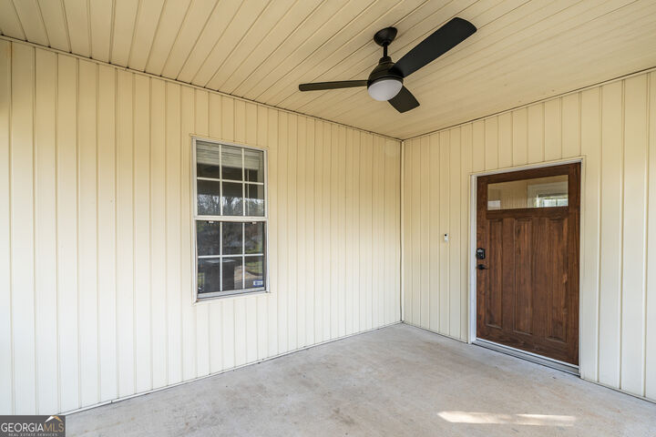Property Photo:  201 E 10th Street SW  GA 30161 