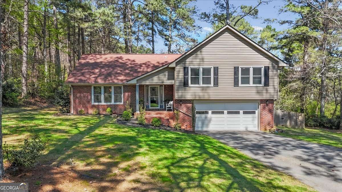 Property Photo:  10 Cumberland Drive SE  GA 30161 