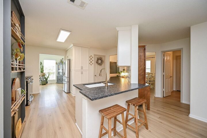 Property Photo: 9889 Hyacinth Way TX 77385