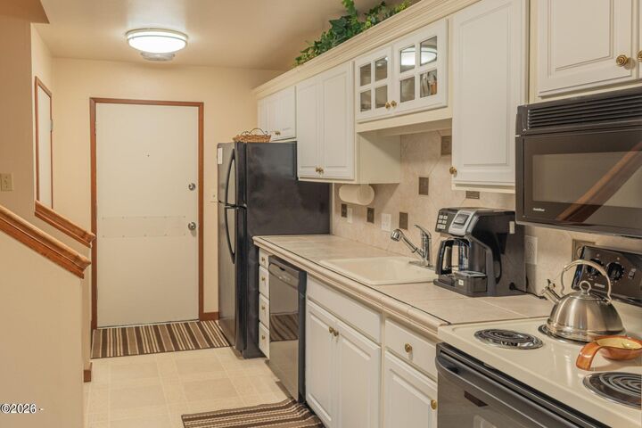 Property Photo:  301 Otter Crest Drive Drive 206-207  OR 97369 