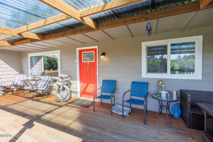 Property Photo: 5143 Heceta Beach Road OR 97439