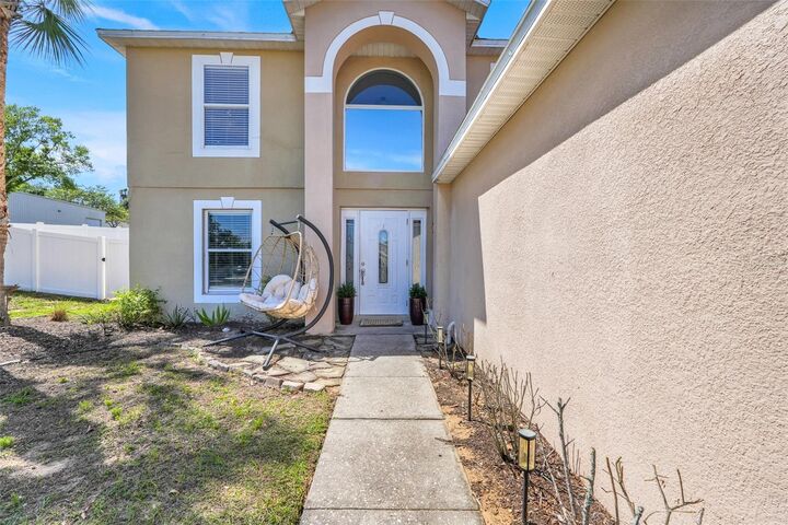 Property Photo: 925 Roanoke Drive FL 34715