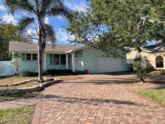 Property Photo:  1924 62nd Avenue NE  FL 33702 
