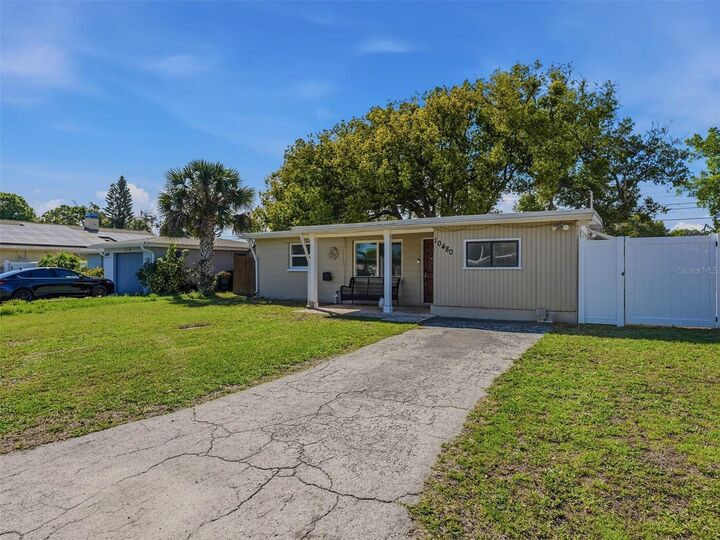 Property Photo:  10480 111th Avenue  FL 33773 