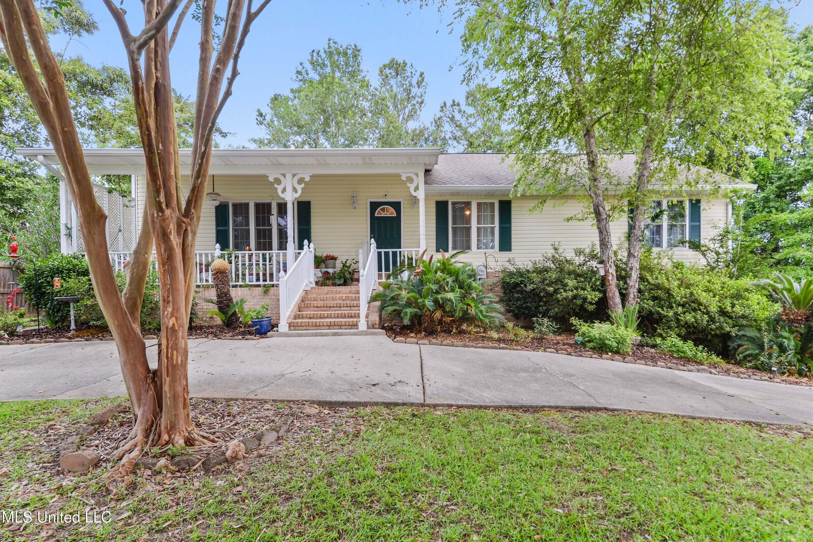 Property Photo: 6658 Ahekolo Circle MS 39525