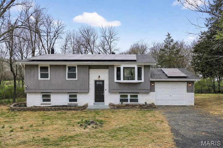 Property Photo:  60 Stonecliff Drive  MO 63026 