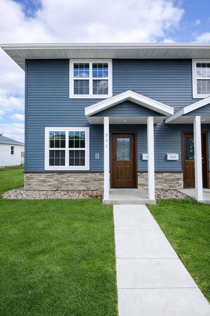 Property Photo:  941 Hood St  WI 54601 
