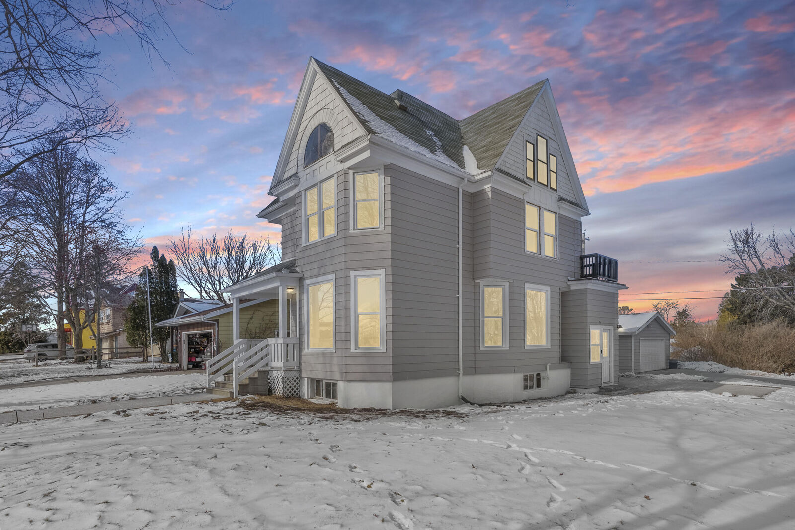 Property Photo:  704 Grand Ave  WI 53083 