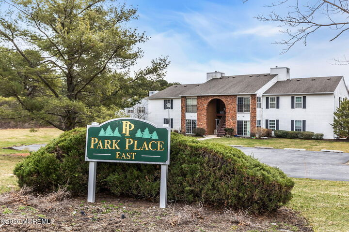 Property Photo:  105 Frontier Way  NJ 07753 