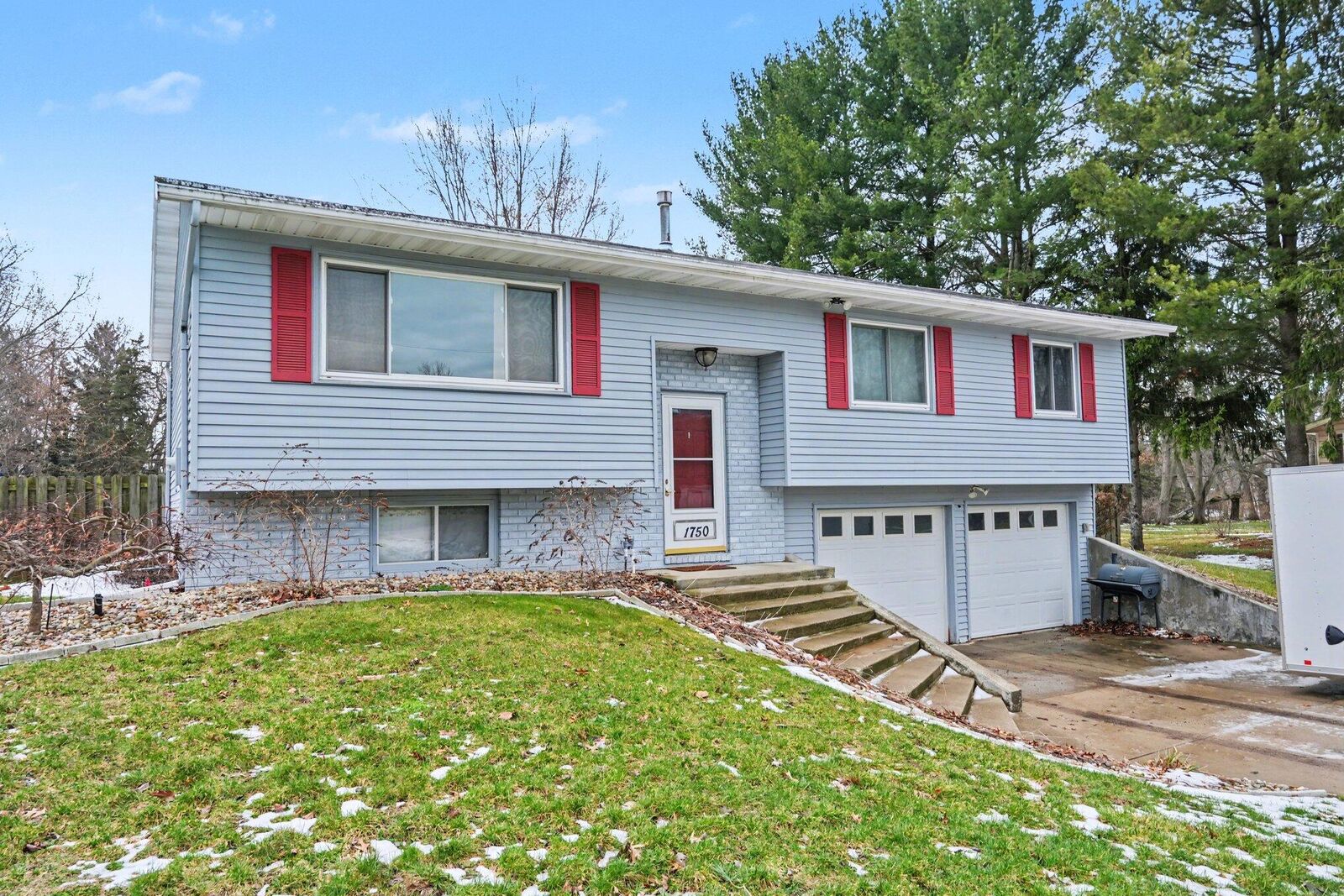 Property Photo: 1750 Poplar Path MI 49127