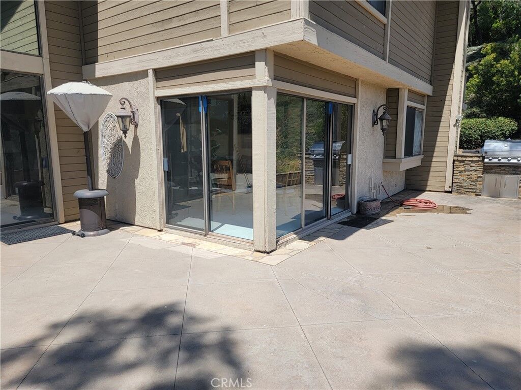 Property Photo:  5 Morning Glory  CA 92603 