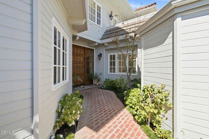 Property Photo:  2317 Canyonback Road  CA 90049 