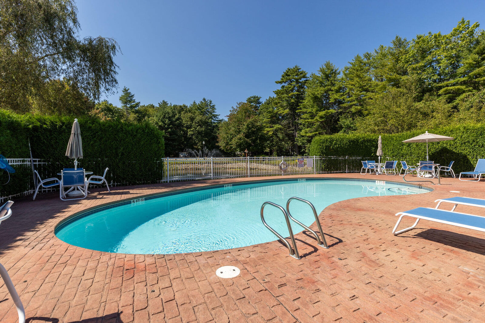 Property Photo:  10 Driftwood Trail  ME 04090 