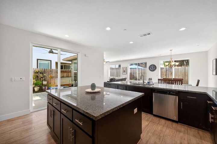 Property Photo:  139 Clover Meadows Circle  CA 95648 