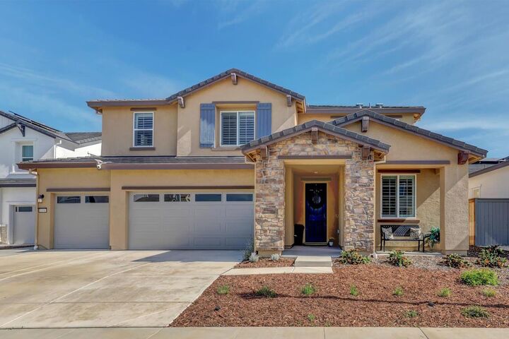 Property Photo:  1104 Shadowgate Drive  CA 95747 