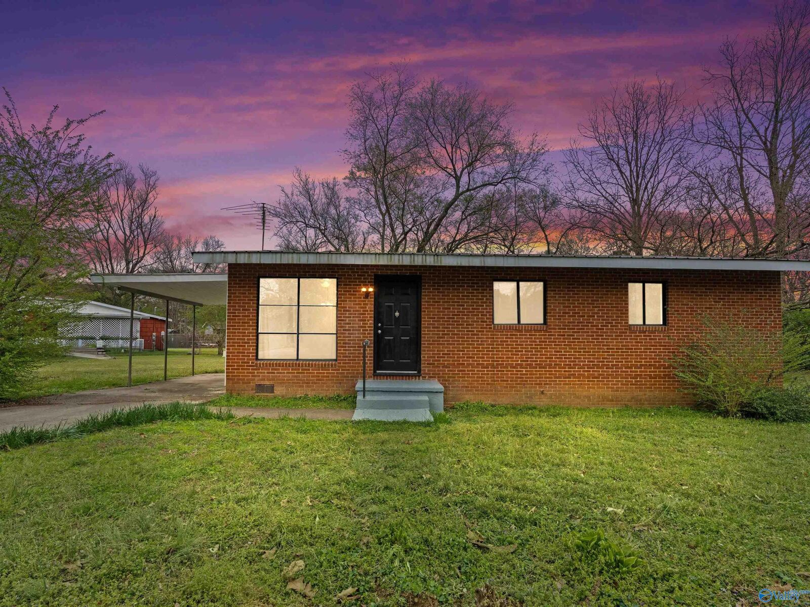 Property Photo: 3213 Normandale Drive AL 35811