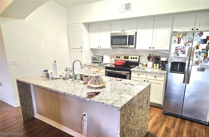 Property Photo: 7975 Preserve Circle 1032 FL 34119