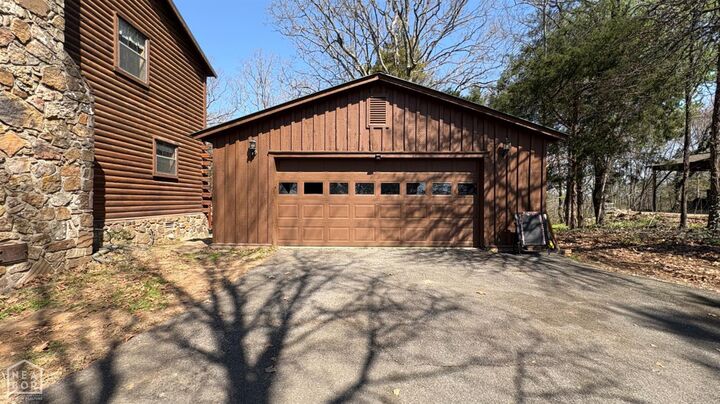 Property Photo:  1818 Stonecrest Drive  AR 72143 