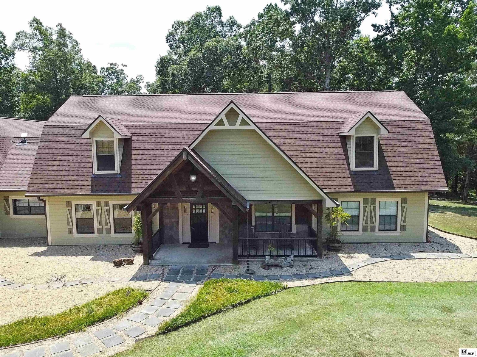 Property Photo:  643 Patterson Road  LA 71227 