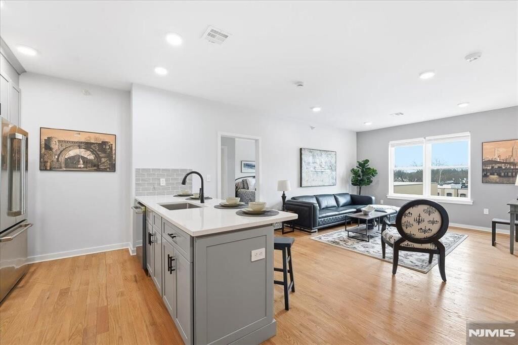 Property Photo: 660 Bloomfield Avenue 406 NJ 07003