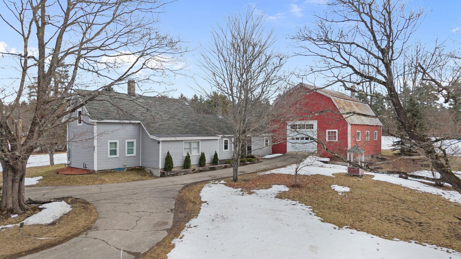 Property Photo:  24 Jeremiah Lane  NH 03867 