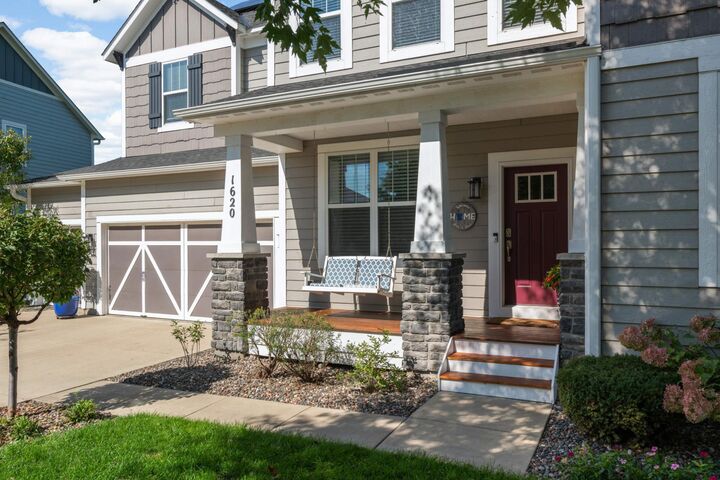 Property Photo: 1620 Bluewater Lane MN 55129