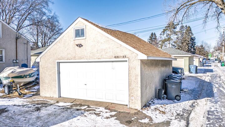 Property Photo: 1601 Buchanan Street NE MN 55413
