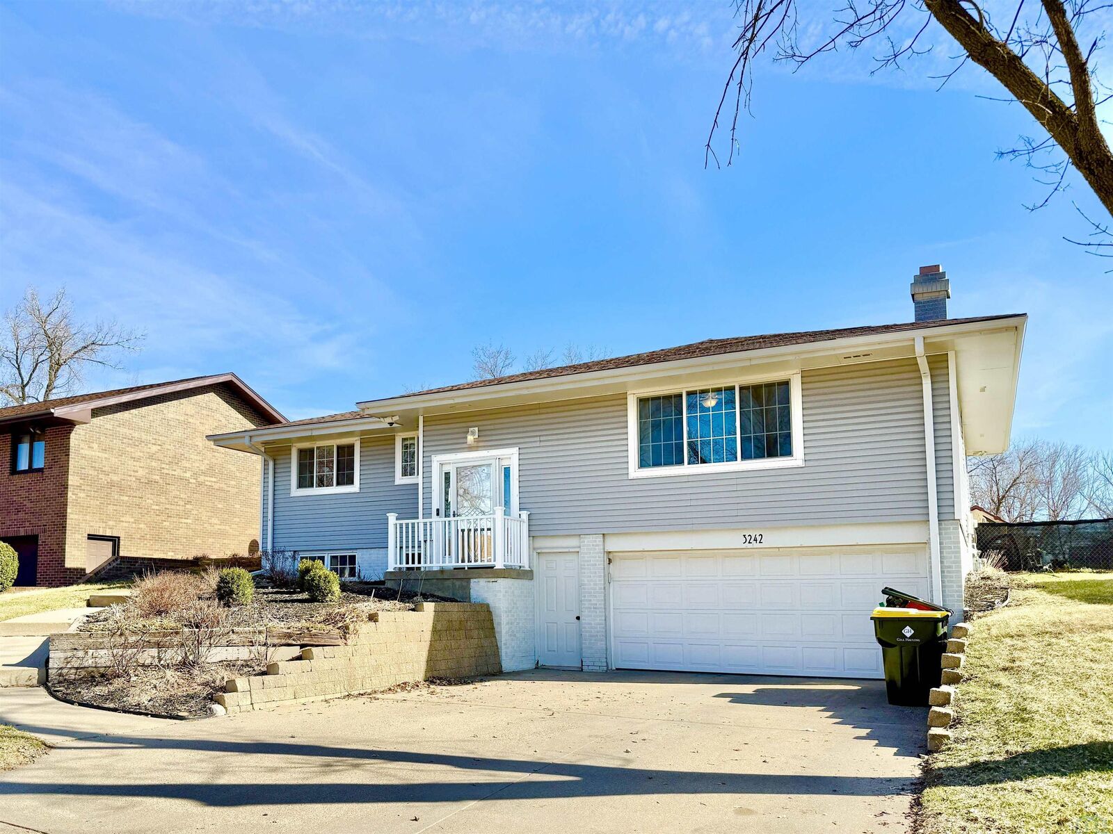 Property Photo: 3242 Cheyenne Blvd IA 51104