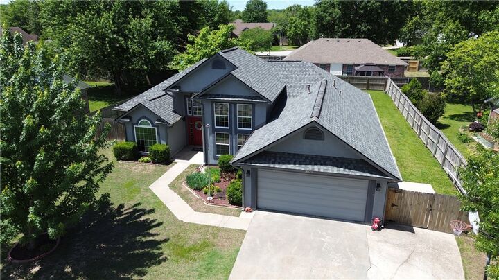 Property Photo:  3029 N Quartz Drive  AR 72704 