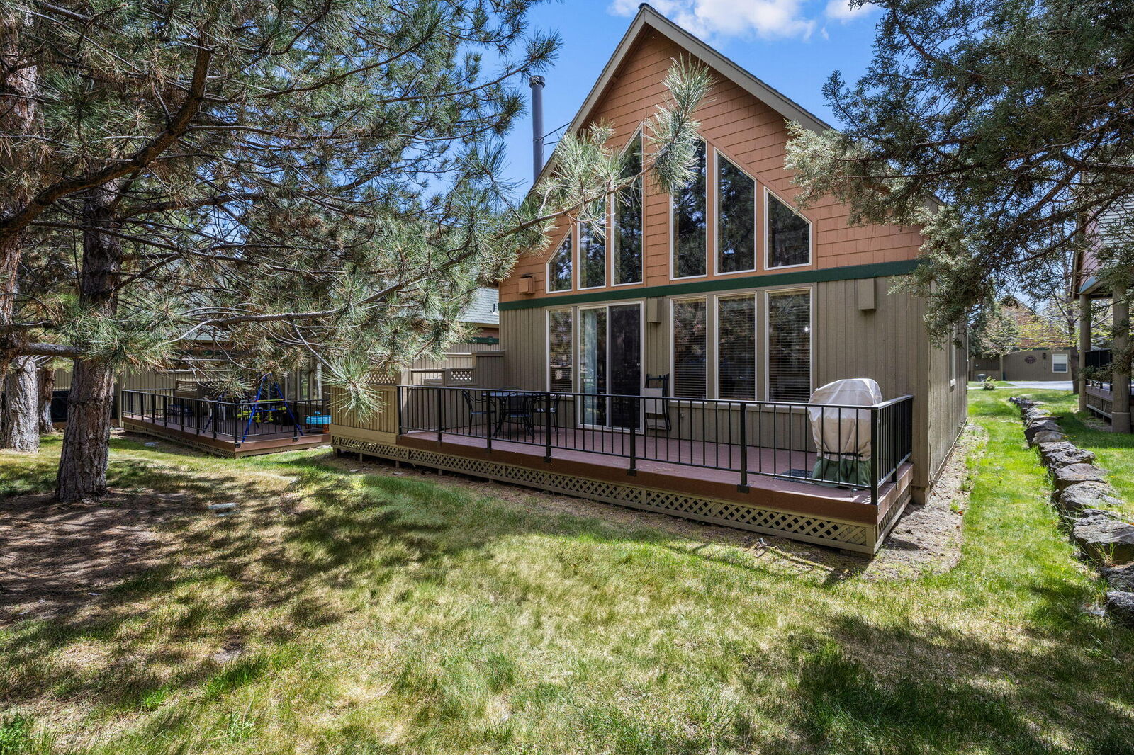 Property Photo:  8811 Cliff Swallow Drive  OR 97756 