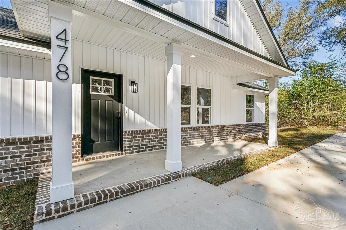 Property Photo:  478 Ronda St  FL 32534 