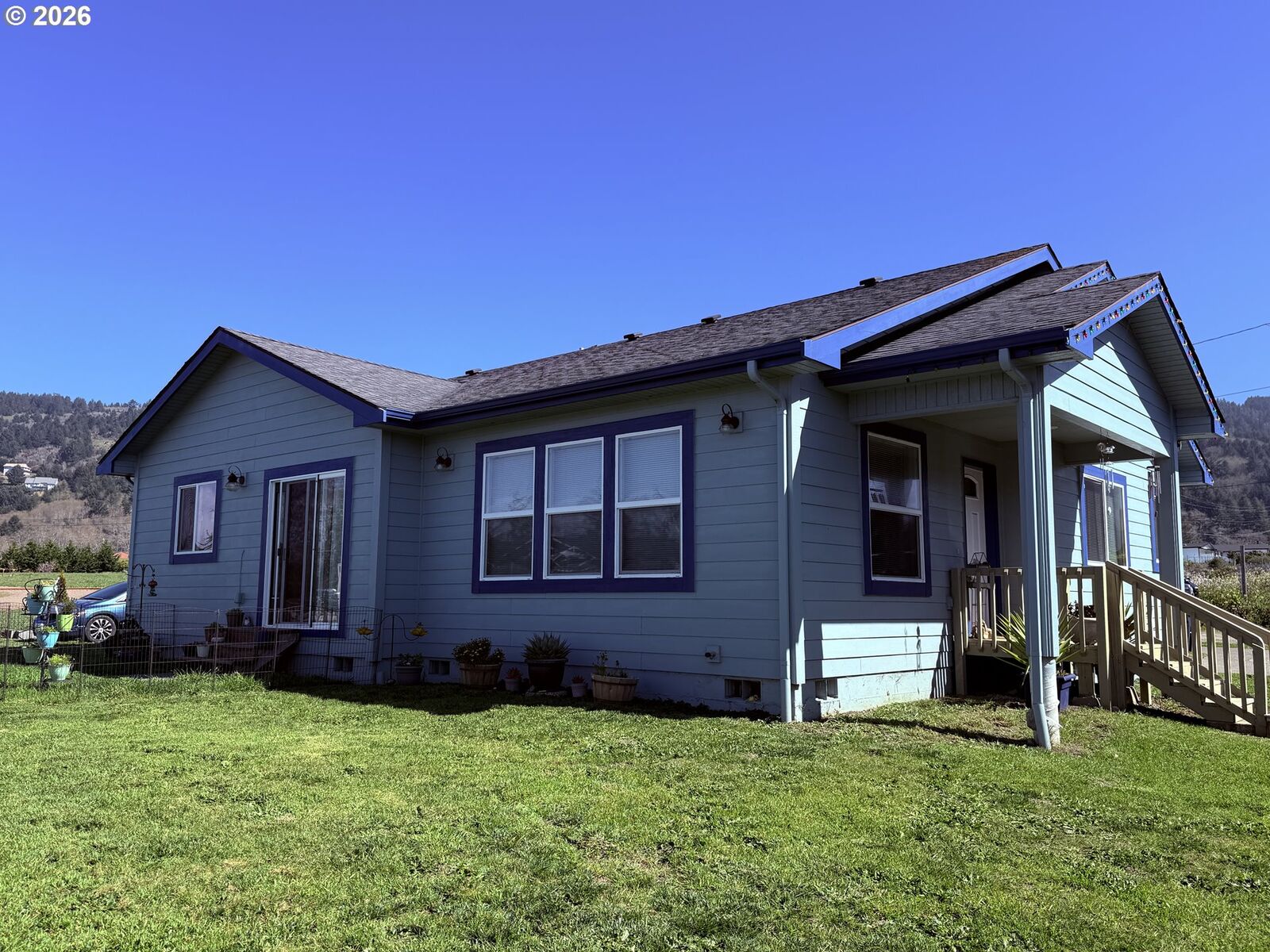 Property Photo: 98557 Woodriff Ln OR 97415