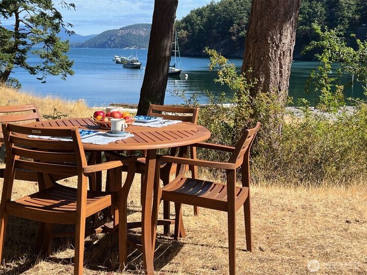 Property Photo: 68 Sylvan Cove West WA 98221