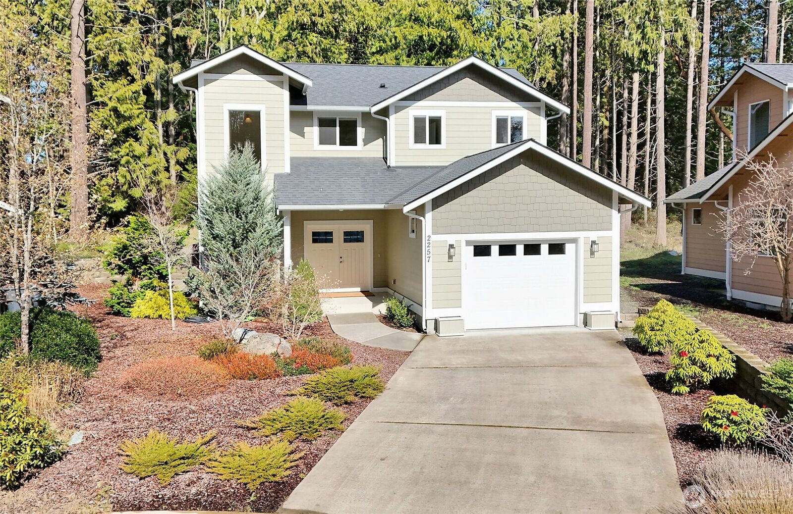 Property Photo:  2257 W Rosecrans  WA 98368 