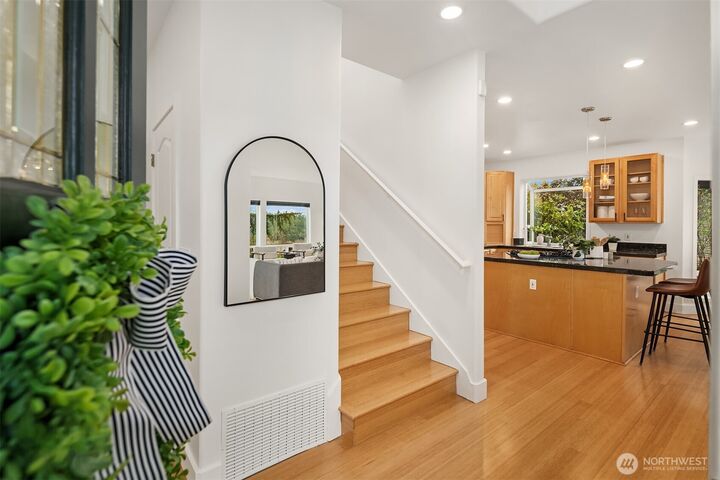 Property Photo: 5151 55th Avenue S WA 98118