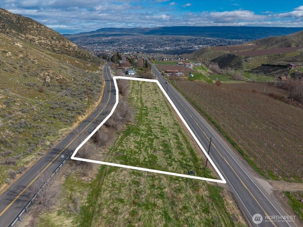 Property Photo: 11 Methow Street WA 98801