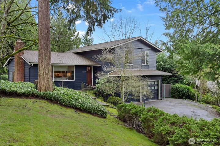 Property Photo: 16609 NE 91st Street WA 98052