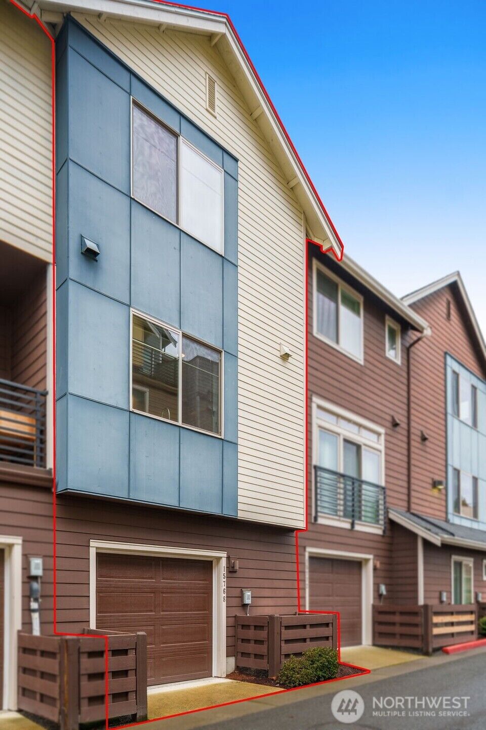 Property Photo: 15768 NE 14th Terrace WA 98008