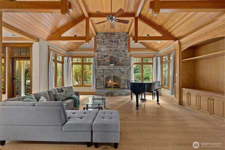 Property Photo: 22025 NE 82nd Place WA 98053