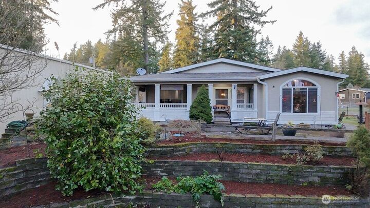 Property Photo:  21903 SE 279th Lane  WA 98038 