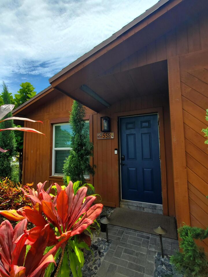 Property Photo:  558 SE 27th Terrace 558  FL 33435 