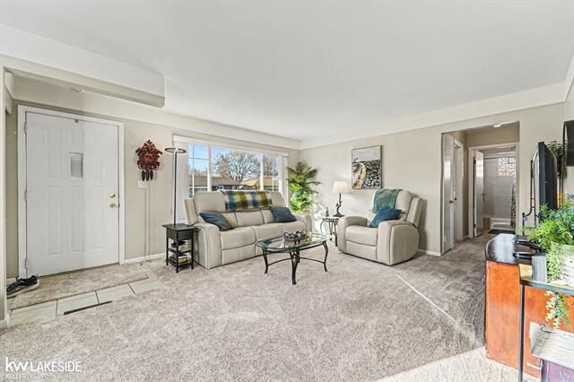 Property Photo: 1421 Beaupre Avenue MI 48071