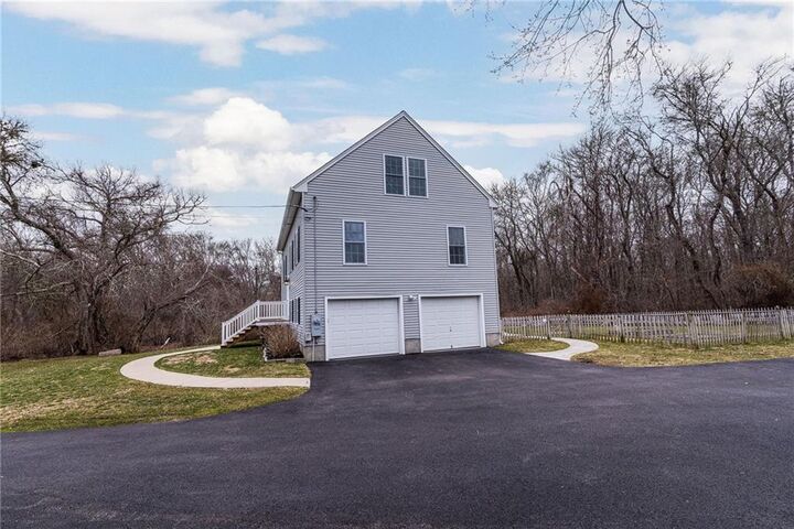 Property Photo:  261 Saugatucket Road  RI 02879 