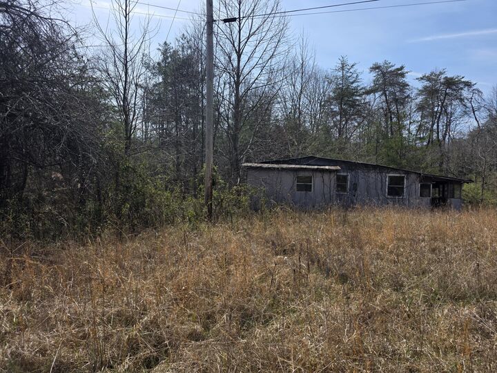 Property Photo:  11302 Summer City Road  TN 37381 