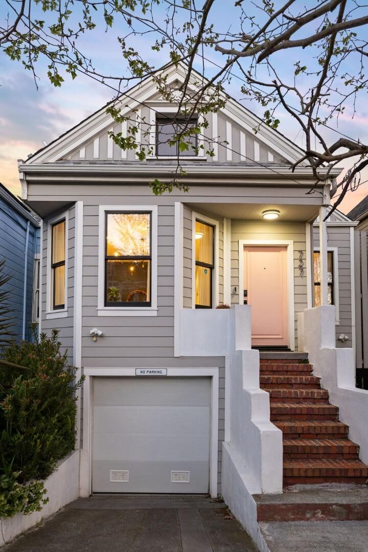 Property Photo: 727 Andover Street CA 94110