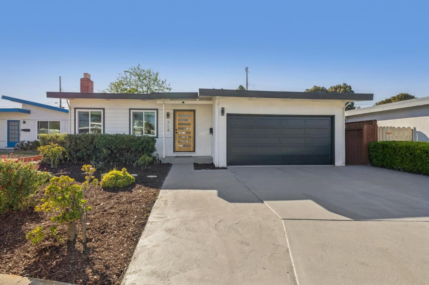 Property Photo:  714 Hamilton Lane  CA 95051 